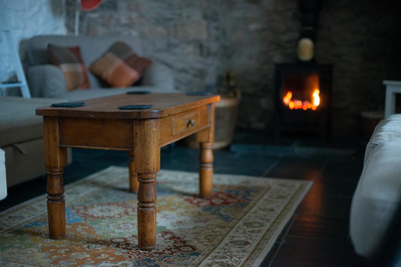 St Davids Hideaway With Roll-Top Bath & Log Burner Exterior foto